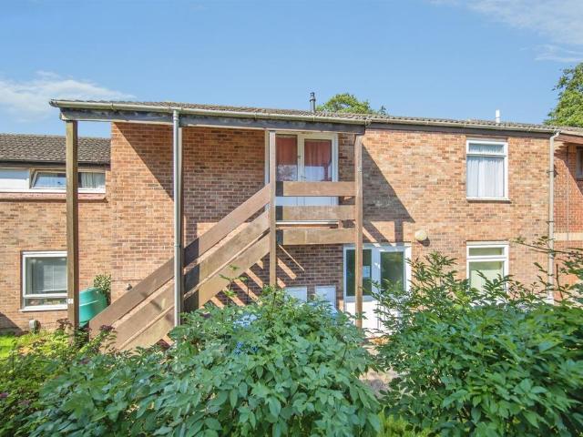 Flat for sale in Key Street, Suffolk