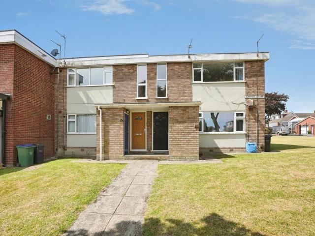 Flat for sale in Tipton, West Midlands