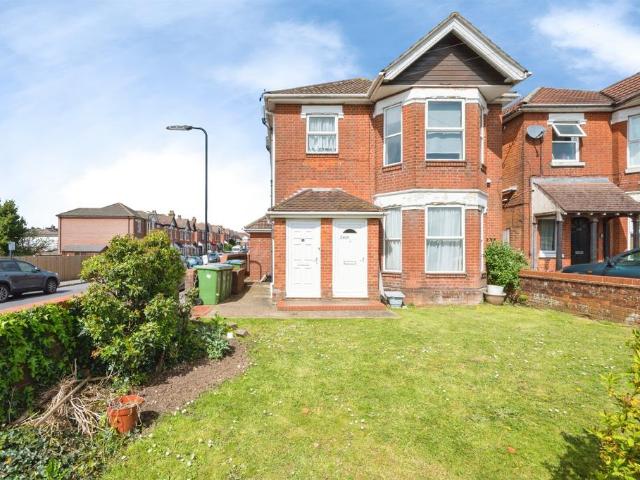 Flat for sale in Hollybrook, Isle Of Man