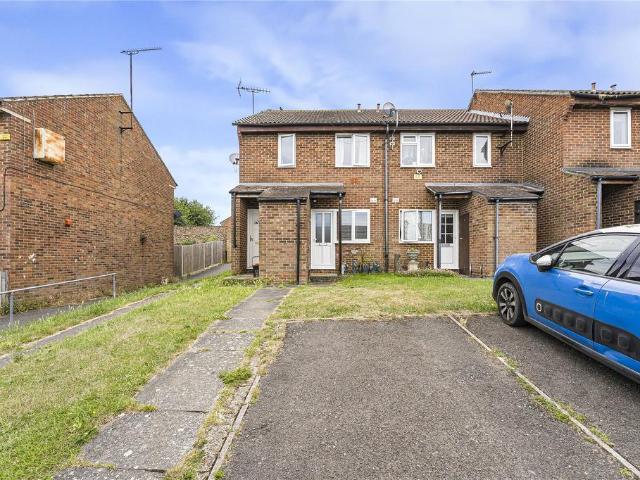 Flat for sale in The Butts, Kent