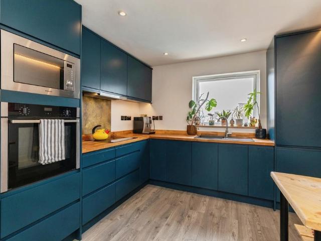 Flat for sale in Windmill Hill, Feckenham
