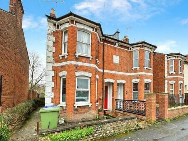 House for sale in Aldershot, Hampshire