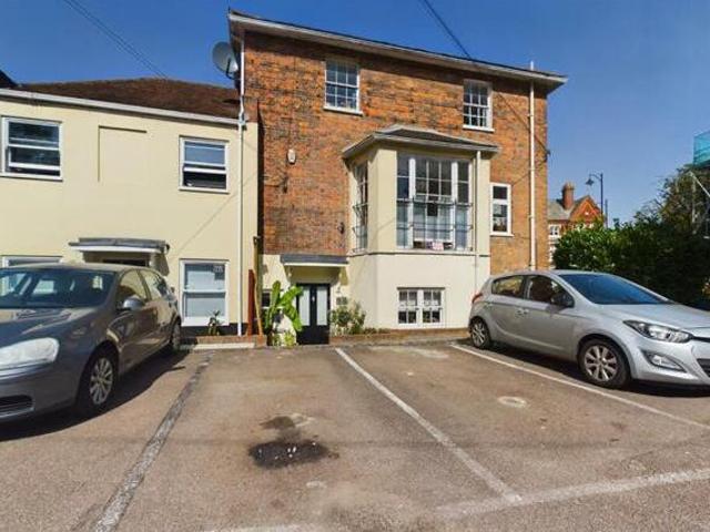 House for sale in Pouchen End, Hertfordshire