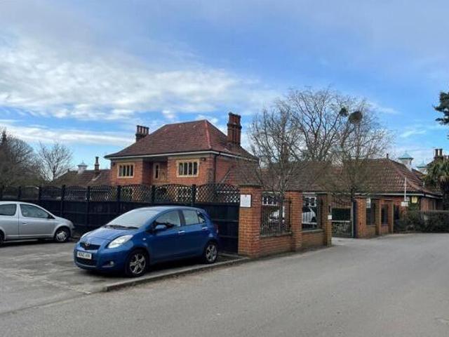 House for sale in Ascot, Windsor and Maidenhead