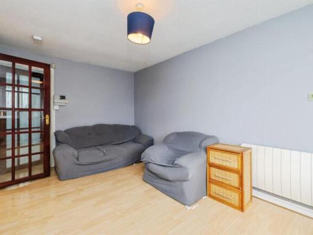 Flat for sale in Glebe Park, Brayford