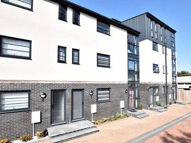 House for sale in Feckenham, City Of Bristol