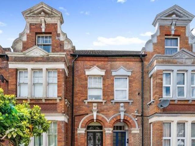 House for sale in Bedford