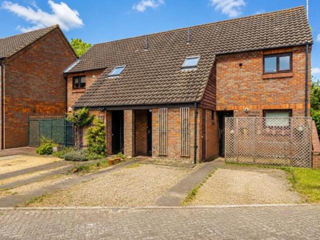 Maisonette for sale in St Albans, Five Acres