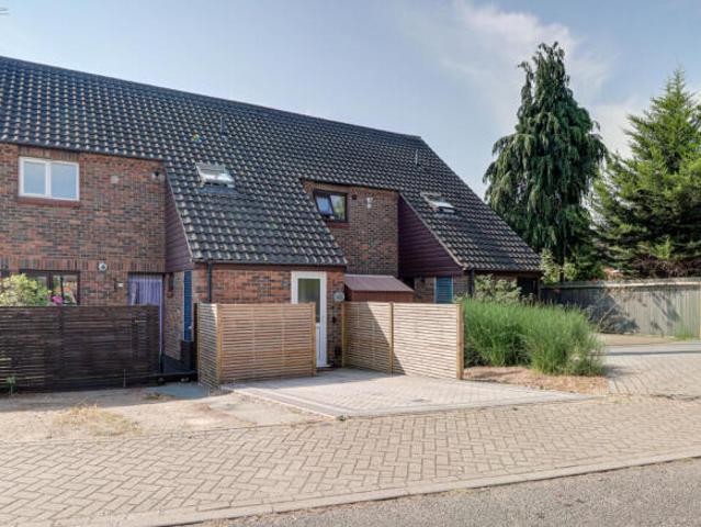 Maisonette for sale in St Albans, Five Acres