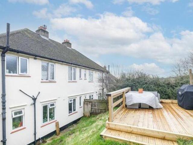 House for sale in Hillview, Surrey