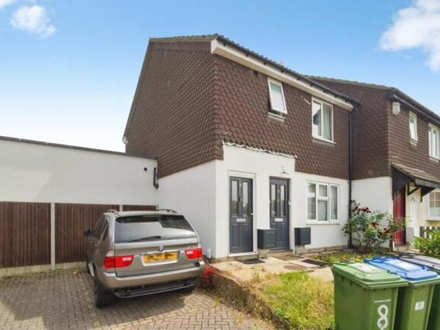 Maisonette for sale in Cat Hill