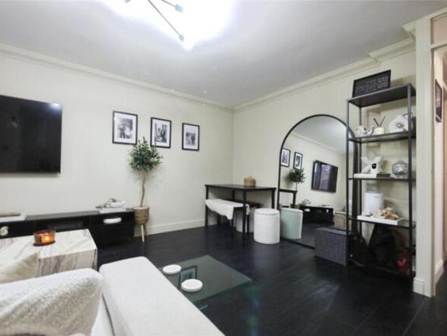 Maisonette for sale in Navestock Side