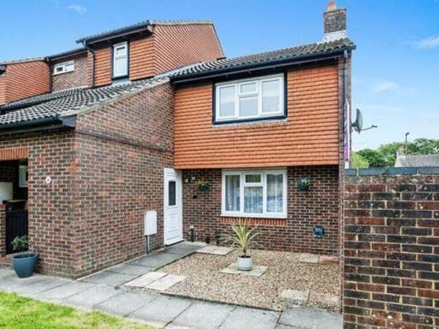 House for sale in Bewbush, Crawley