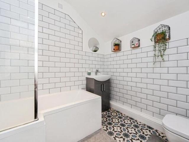 Maisonette for sale in Two Mills, Cheshire