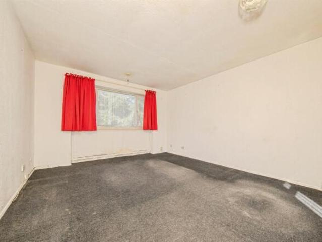 Maisonette for sale in Key Street, Suffolk