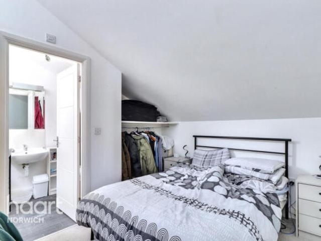 Maisonette for sale in East Bank, Norfolk