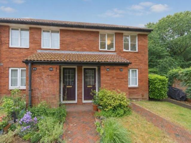 Maisonette for sale in North Watford, Hertfordshire