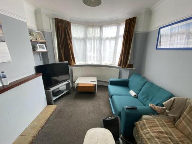 House for sale in London Borough of Hounslow, Feltham