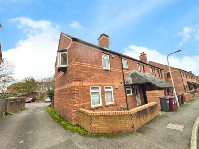 Maisonette for sale in Reading