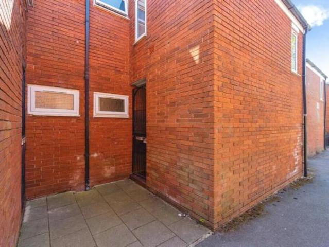 Maisonette for sale in Georgia, Greater Manchester