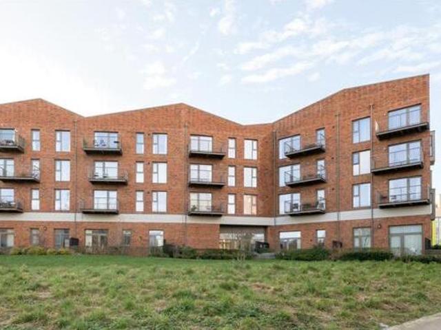 House for sale in Guildford Park, Westborough