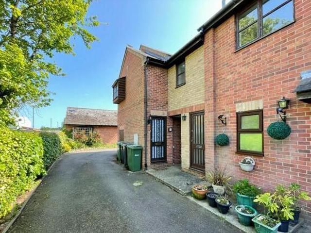 House for sale in Chipping Hill, Essex