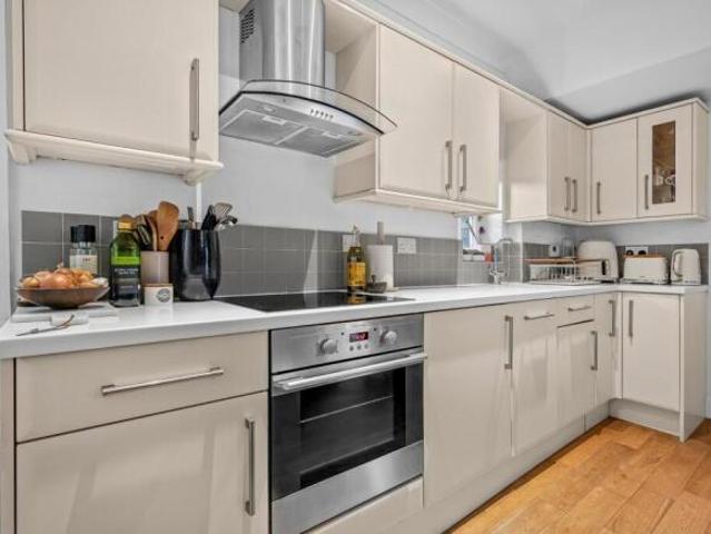 Maisonette for sale