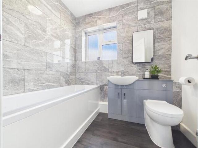 Maisonette for sale in Gloucester, Gloucestershire