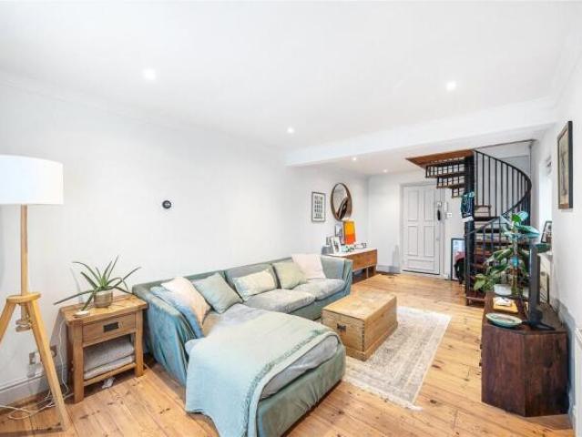 Maisonette for sale