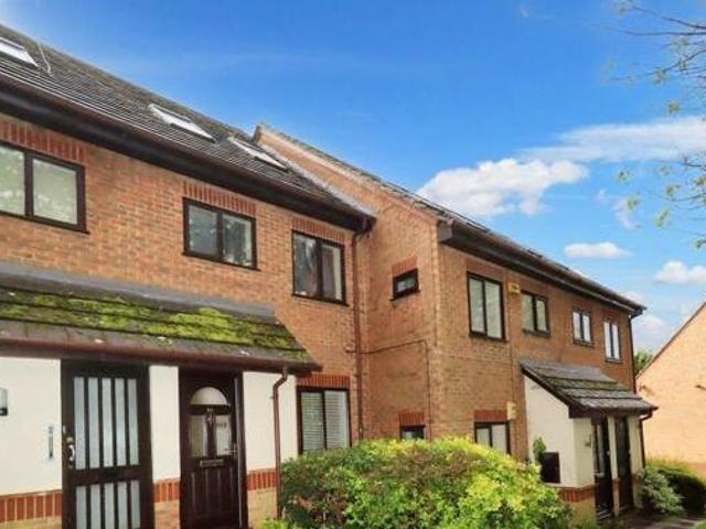 House for sale in Luton