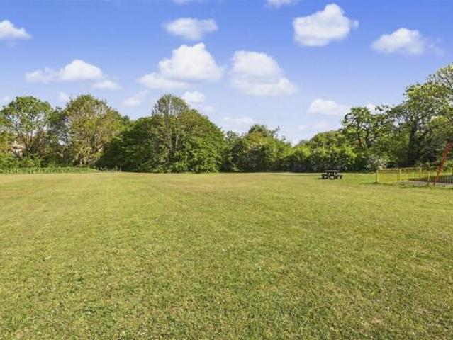 Maisonette for sale