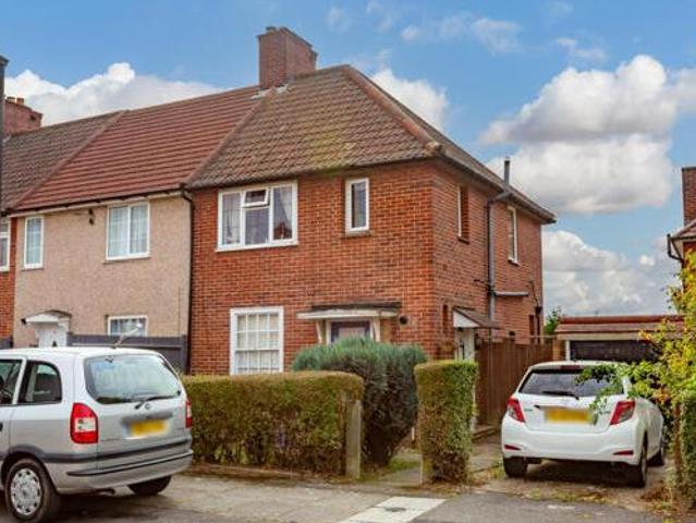 House for sale in Surrey, England