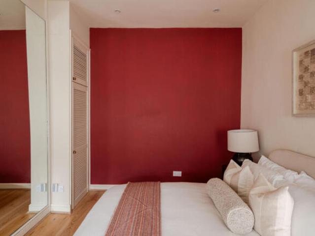 Maisonette for sale in Cat Hill