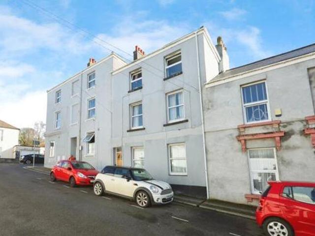 House for sale in Follaton, Strode