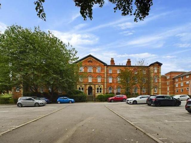 House for sale in Pontefract, West Yorkshire
