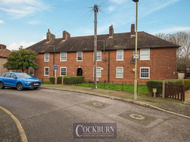 Maisonette for sale in Mottingham, Greater London