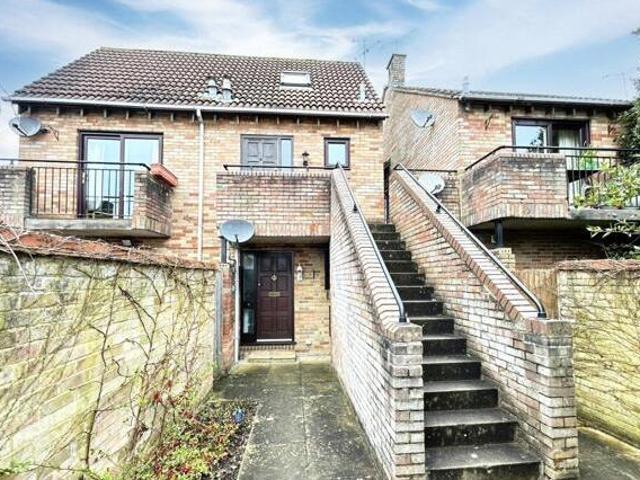 House for sale in Reading