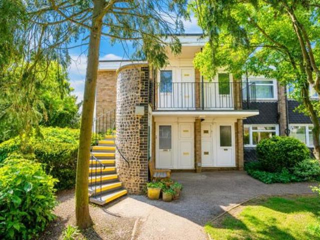 Maisonette for sale in St Albans, Five Acres