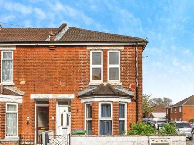 House for sale in Chilworth Old Village, Test Valley