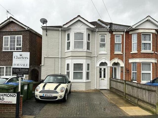 House for sale in Chilworth Old Village, Test Valley
