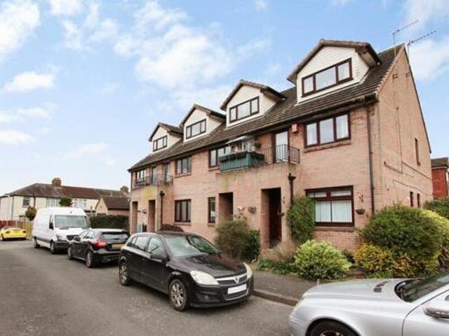 House for sale in Stone, Baswich