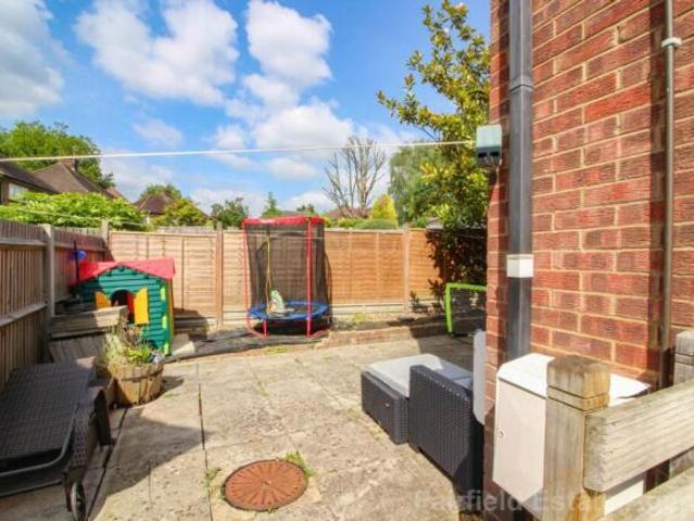 Maisonette for sale in Watford Heath, North Watford