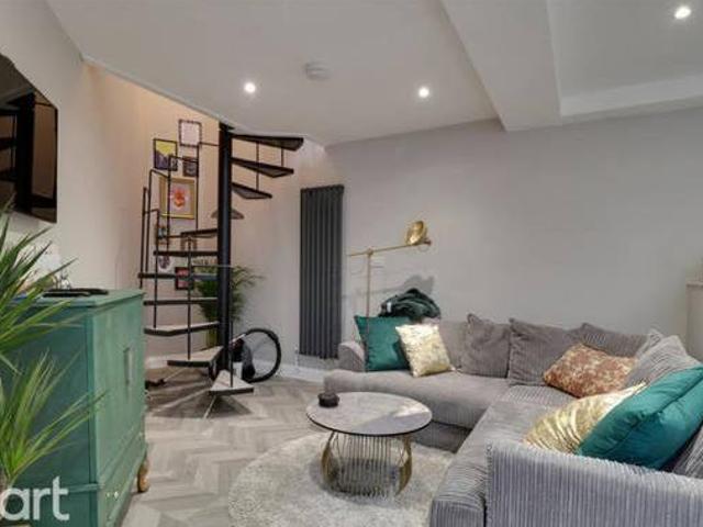 House for sale in Feckenham, City Of Bristol