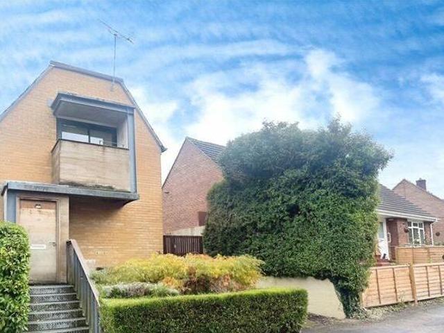House for sale in Winnall, Hampshire