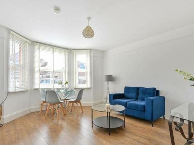 House for sale in Mount Hermon, Woking