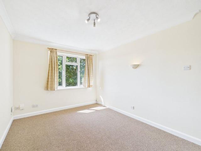 House for rent in Holybrook, West Berkshire