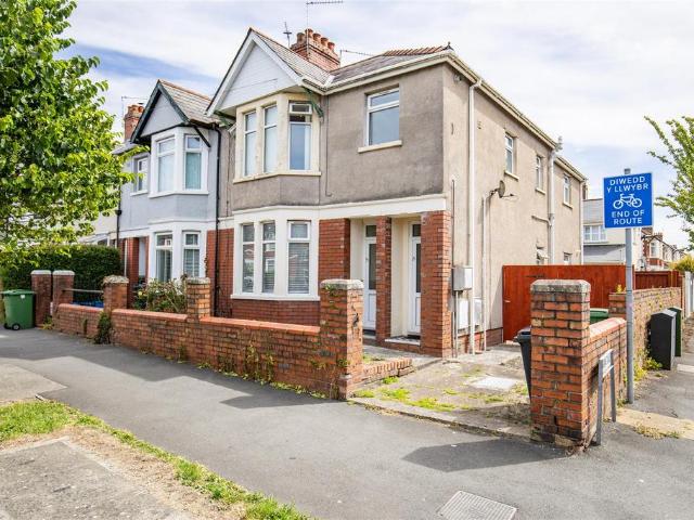 Flat for rent in Falcon Lodge, Wales