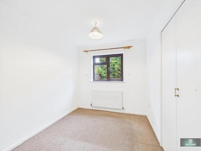 House for rent in Broadfield, Glynde