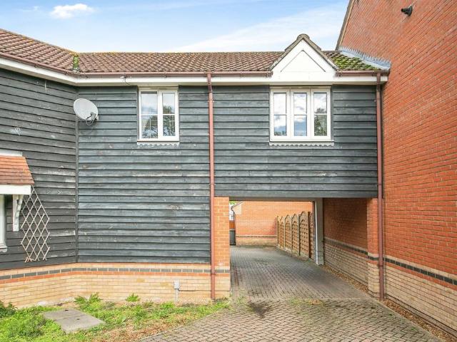 Flat for rent in Thorington Park, Chelmondiston
