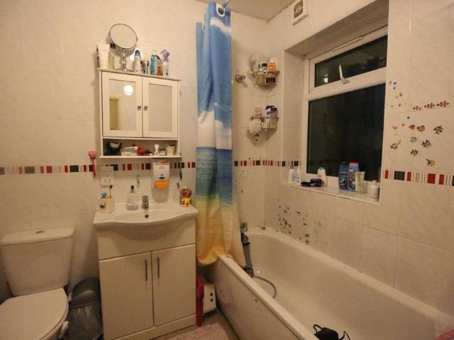 House for rent in Robin Hood, The Slade